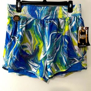 Avia woman’s active running short Size M New with tags
